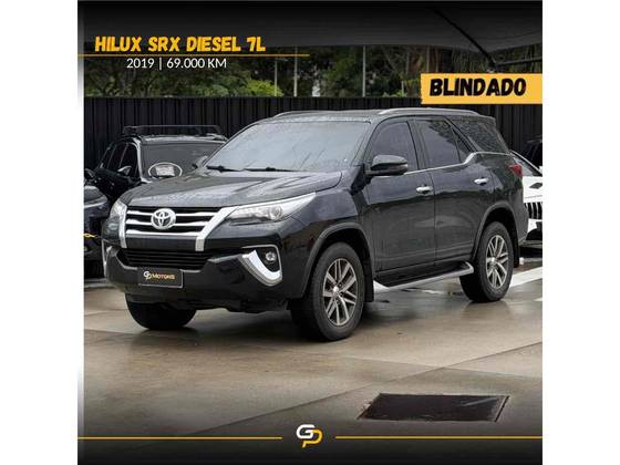 TOYOTA HILUX SW4 2.8 SRX 4X4 7 LUGARES 16V TURBO INTERCOOLER DIESEL 4P AUTOMÁTICO
